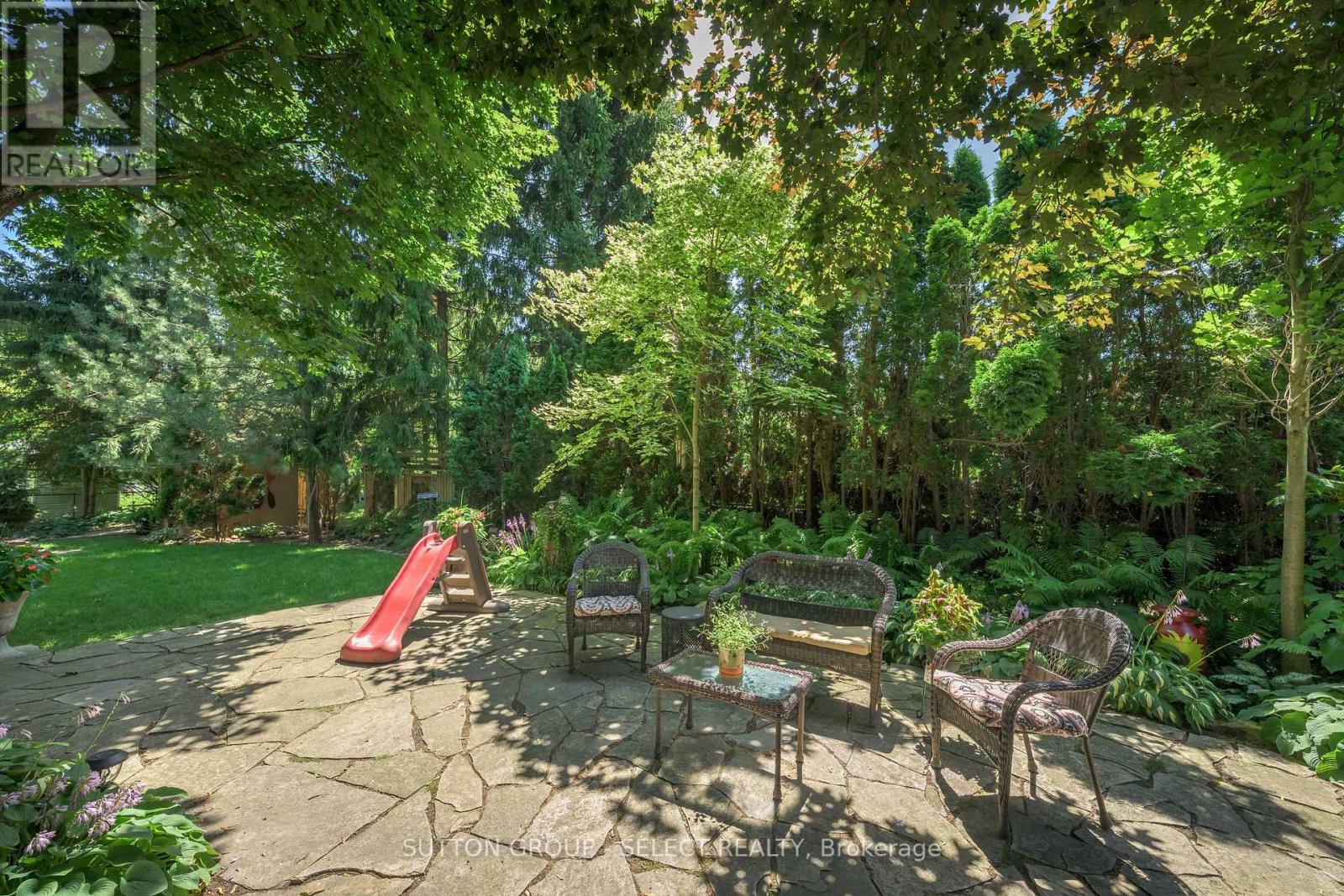 31 Robinson Court, London North, Ontario  N5X 3V3 - Photo 7 - X13194832