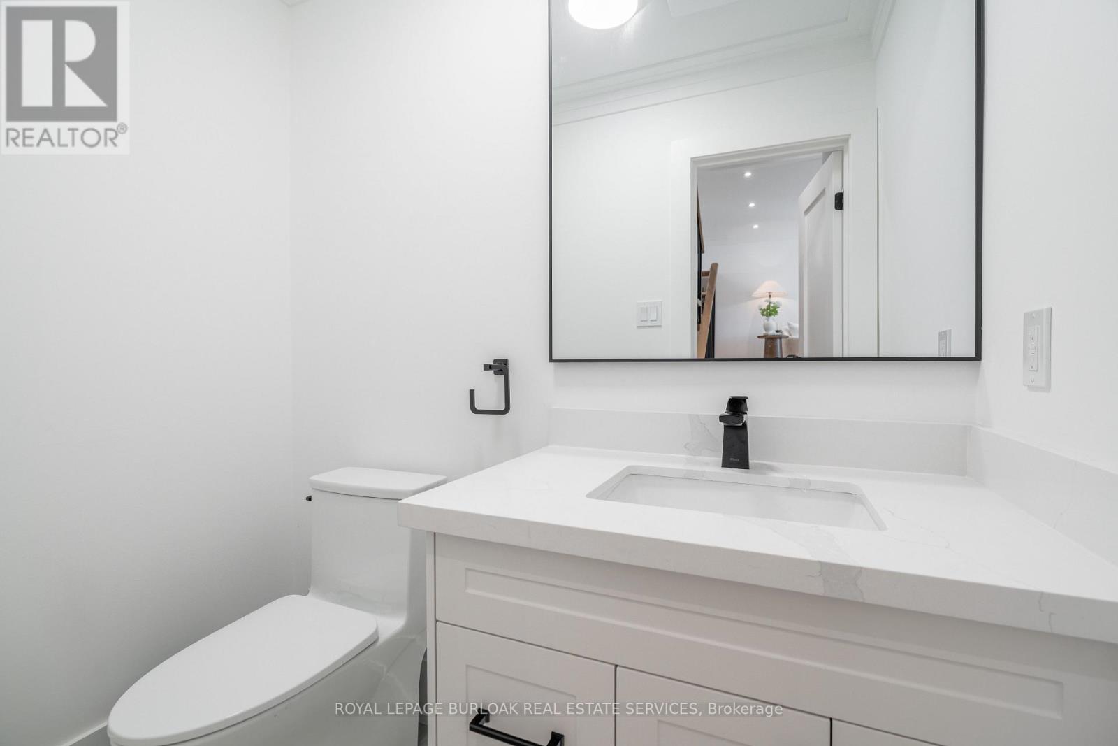 1379 Christina Court, Burlington, Ontario  L7P 2V8 - Photo 27 - W13193218