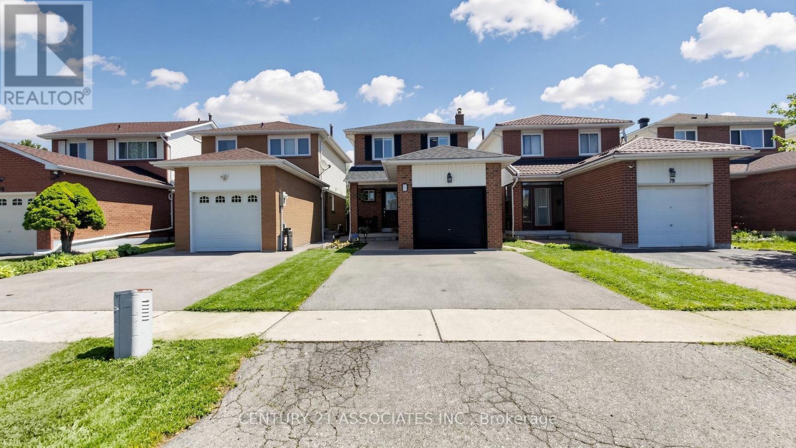 80 Stephensen Court, Brampton, Ontario  L6V 3X8 - Photo 3 - W13193326