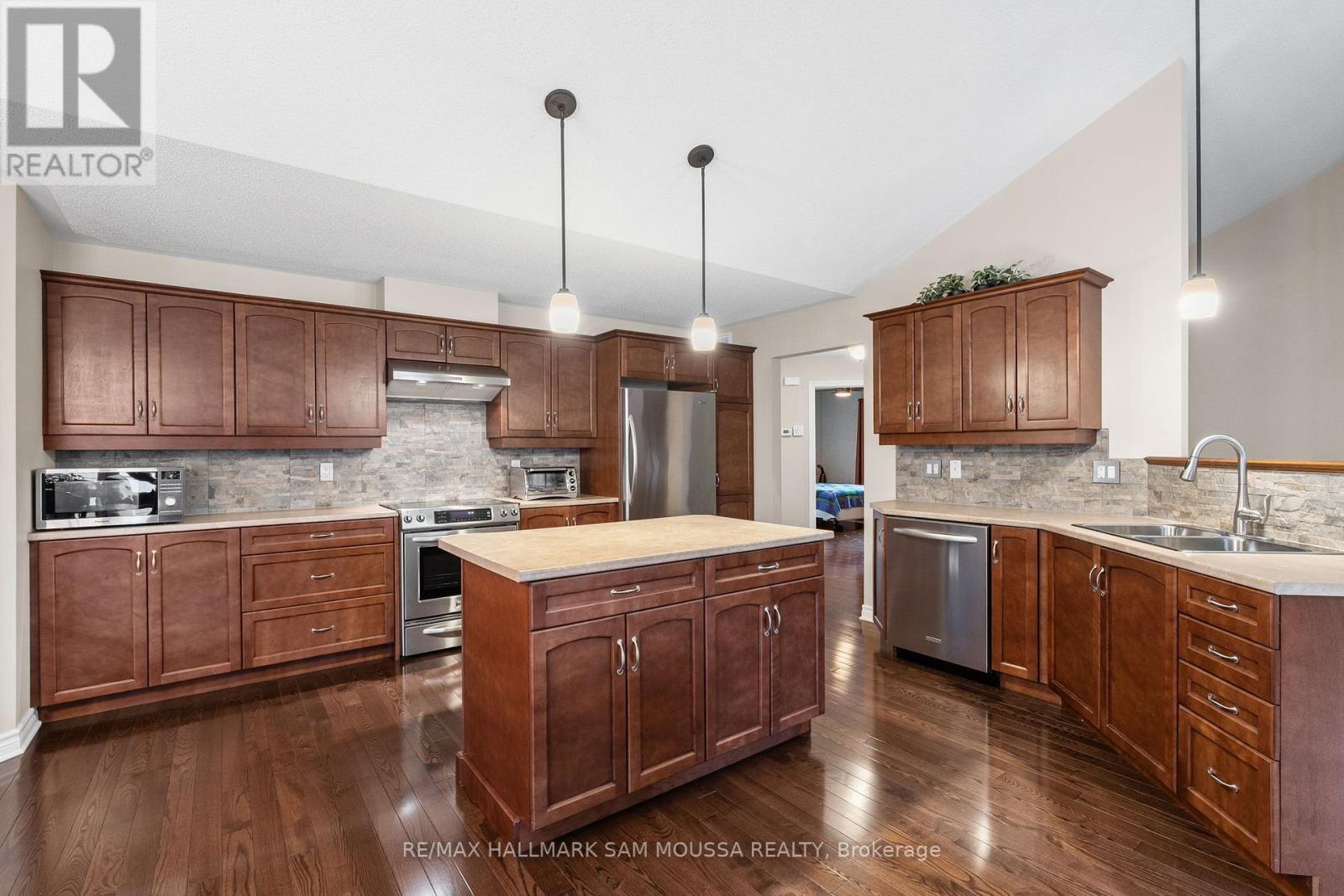 631 Robert Hill Street, Mississippi Mills, Ontario K0A 1A0 - Photo 17 - X13194302