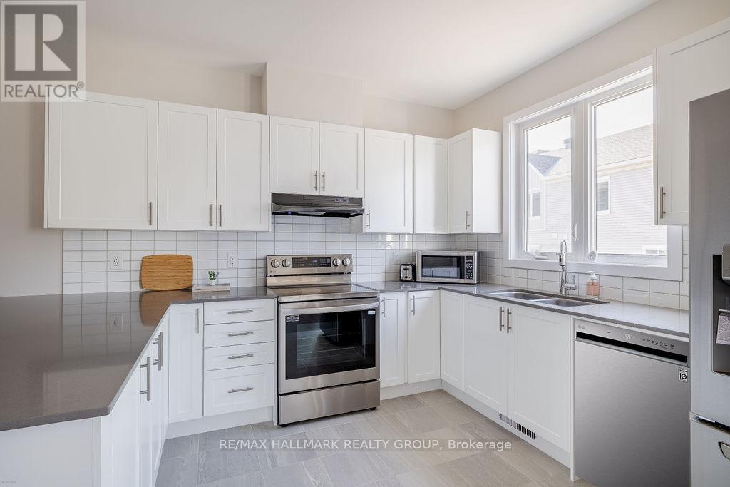 12 Tenuto Lane, Ottawa, Ontario  K1C 7G4 - Photo 10 - X13194754