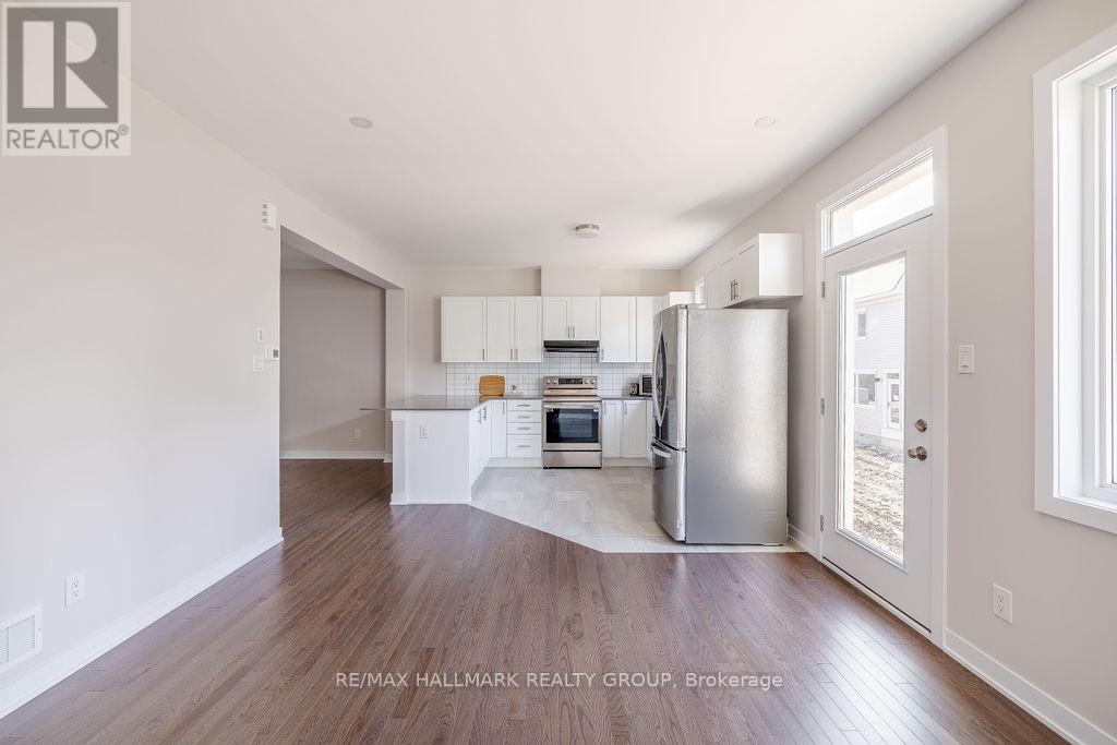 12 Tenuto Lane, Ottawa, Ontario  K1C 7G4 - Photo 16 - X13194754