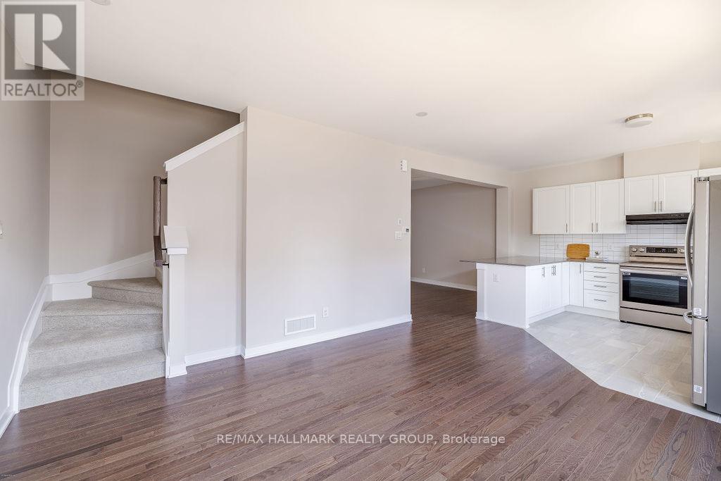 12 Tenuto Lane, Ottawa, Ontario  K1C 7G4 - Photo 17 - X13194754