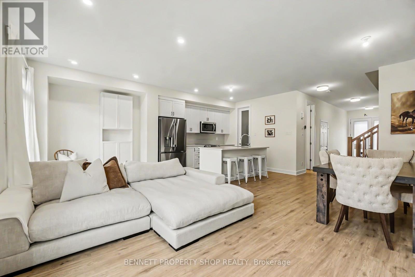 1047 VENTUS WAY, Ottawa, Ontario