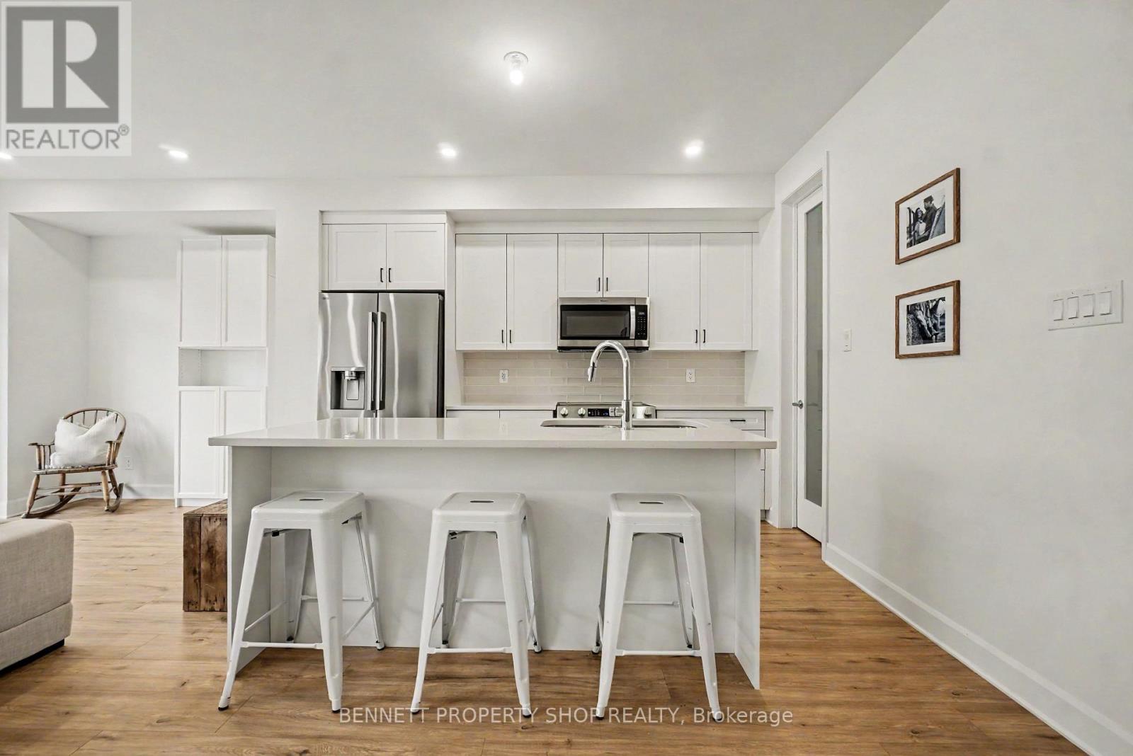 1047 Ventus Way, Ottawa, Ontario  K1W 0M5 - Photo 2 - X13195130