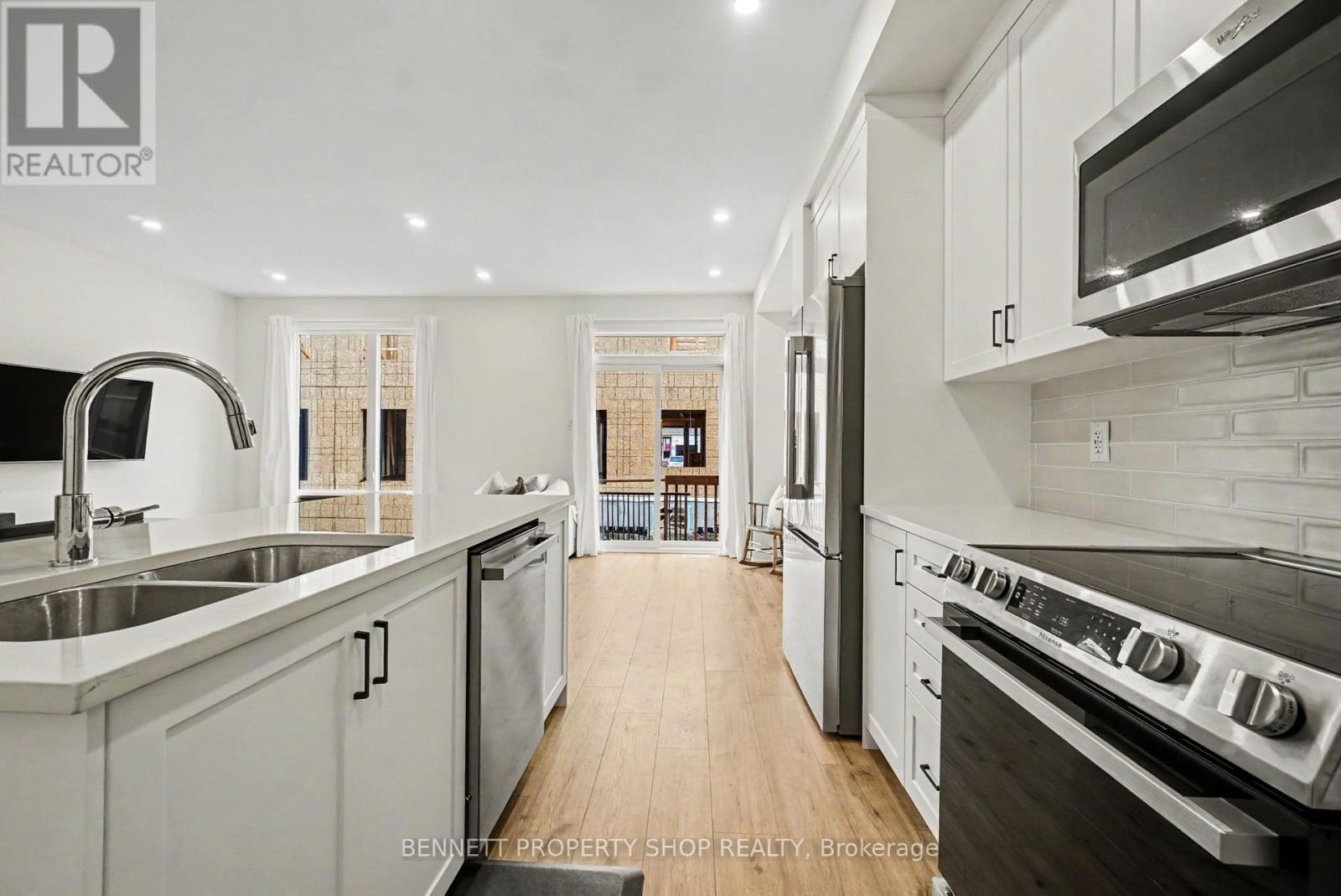 1047 Ventus Way, Ottawa, Ontario  K1W 0M5 - Photo 4 - X13195130