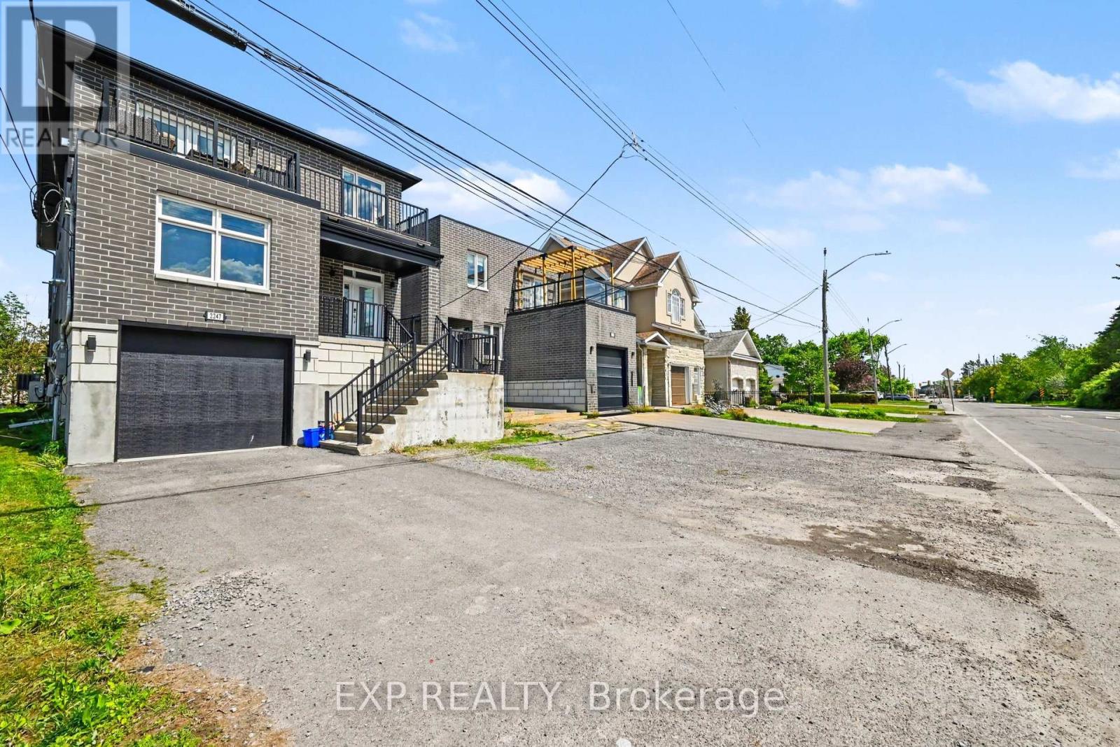 2247 Page Road, Ottawa, Ontario  K1C 7K5 - Photo 2 - X13195224