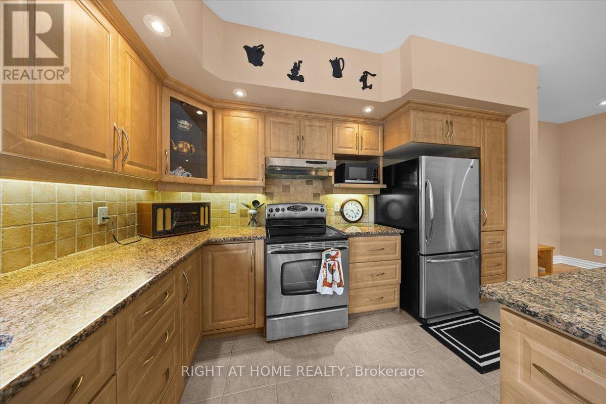 55 Callaway Court, Ottawa, Ontario  K1C 7S4 - Photo 12 - X13195314