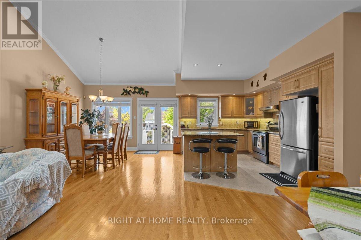 55 Callaway Court, Ottawa, Ontario  K1C 7S4 - Photo 6 - X13195314