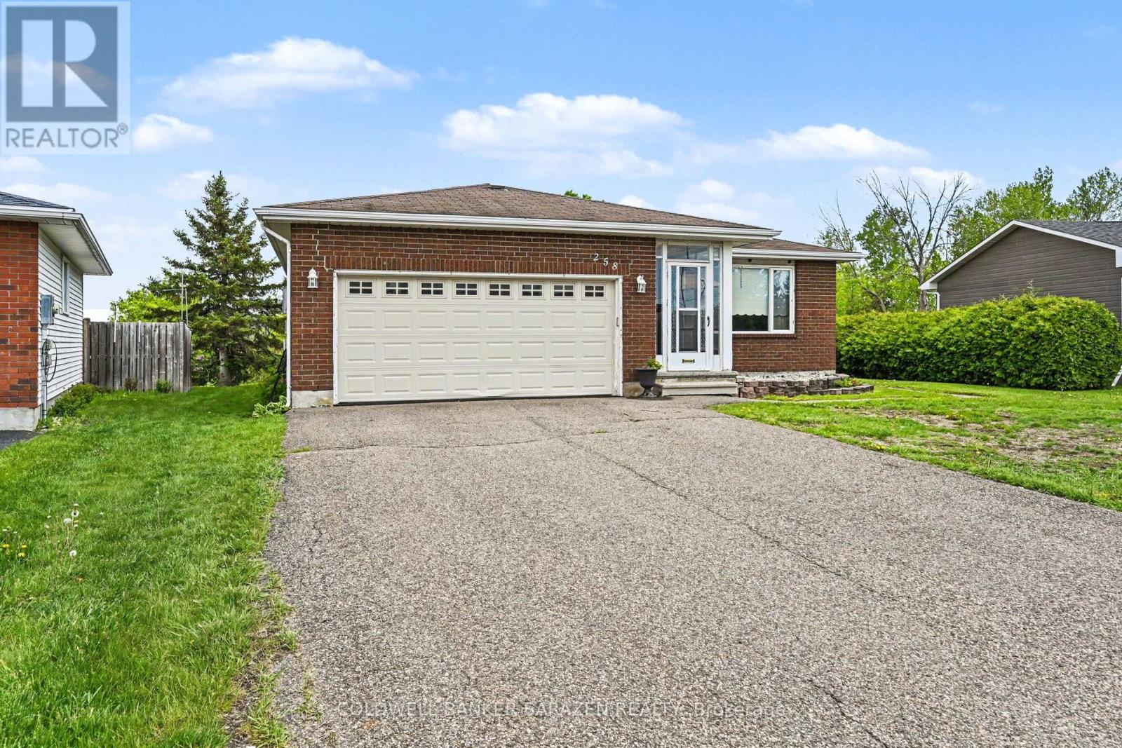 258 Allan Drive, Arnprior, Ontario  K7S 2S9 - Photo 3 - X13195442