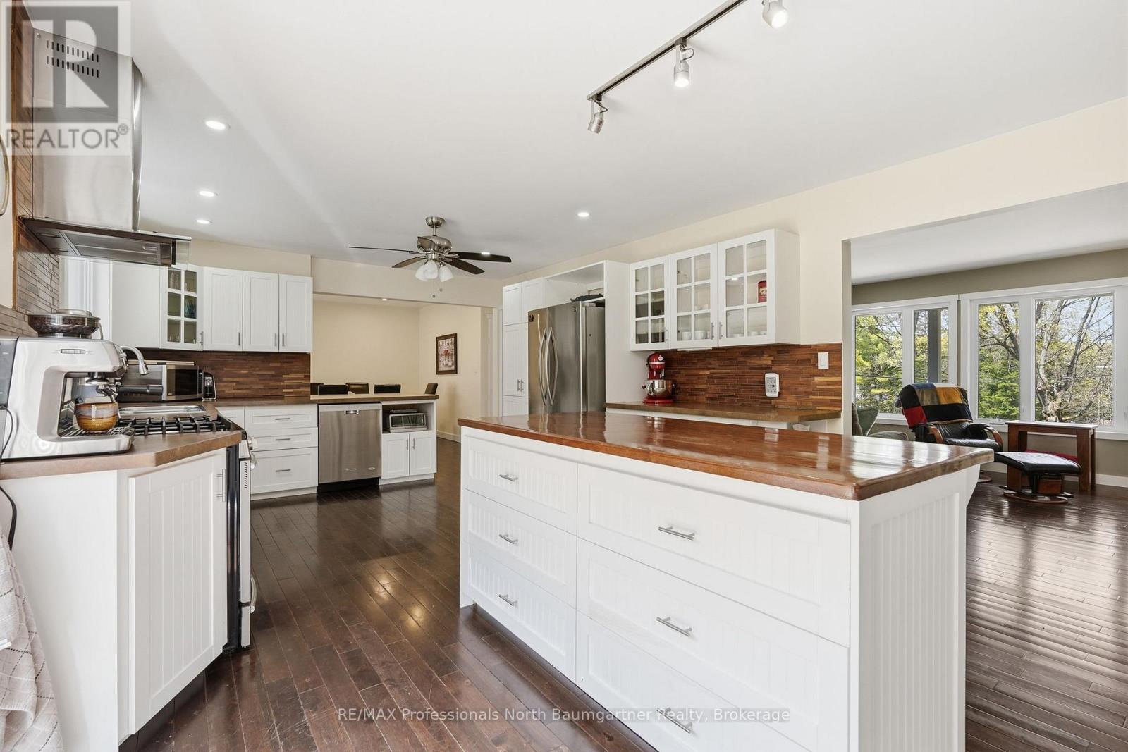 1506 Kashagawigamog Lake Road, Minden Hills, Ontario  K0M 2K0 - Photo 14 - X13150672