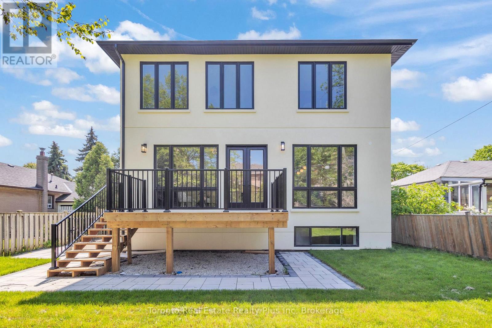 25 Cronin Drive, Toronto, Ontario  M9B 4T7 - Photo 45 - W12940514