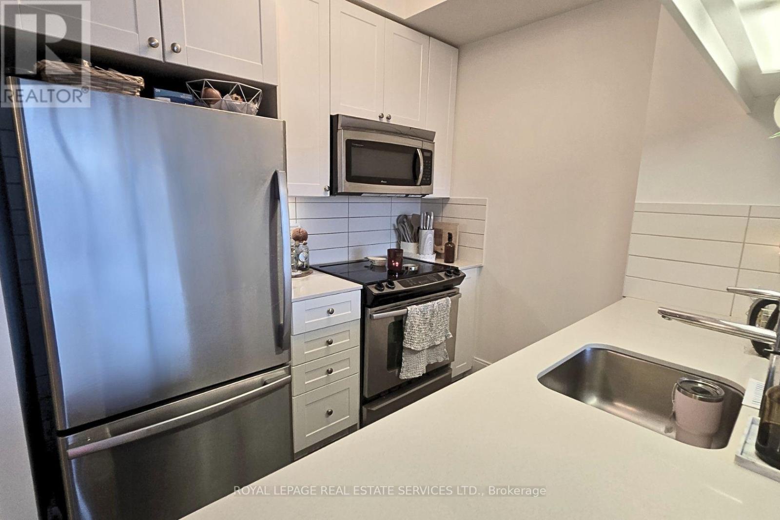 1910 - 15 Viking Lane, Toronto, Ontario  M9B 0A4 - Photo 3 - W13191532