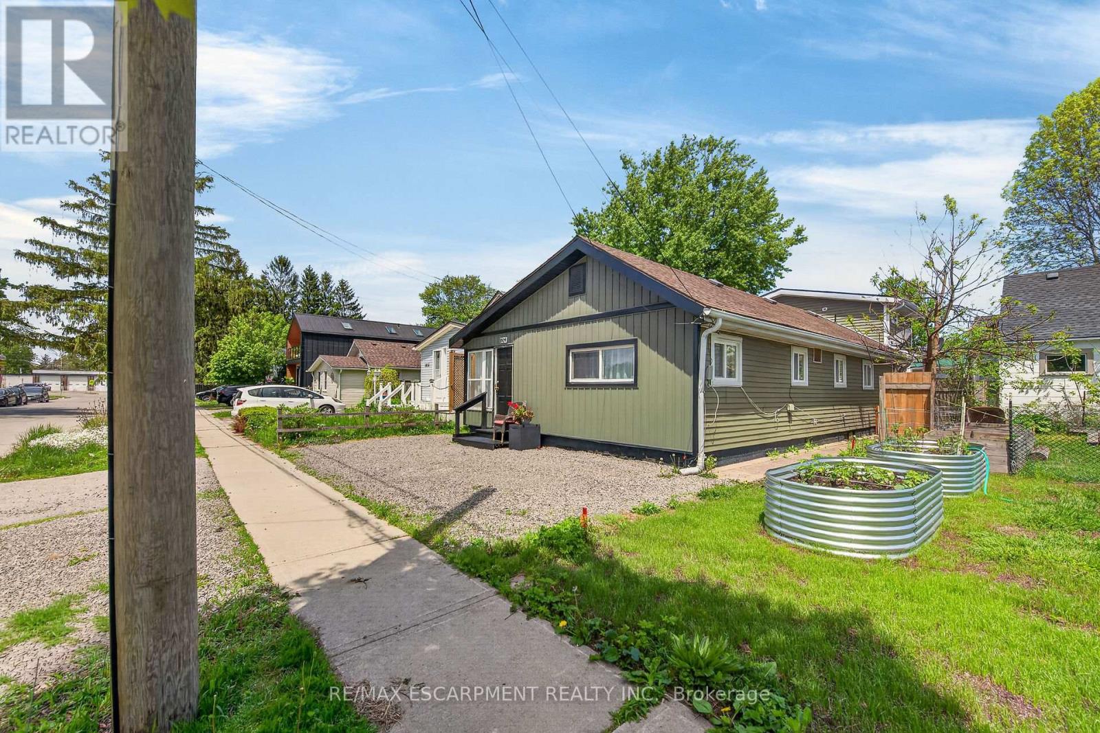 3824 Roxborough Avenue, Fort Erie, Ontario  L0S 1B0 - Photo 2 - X13024590