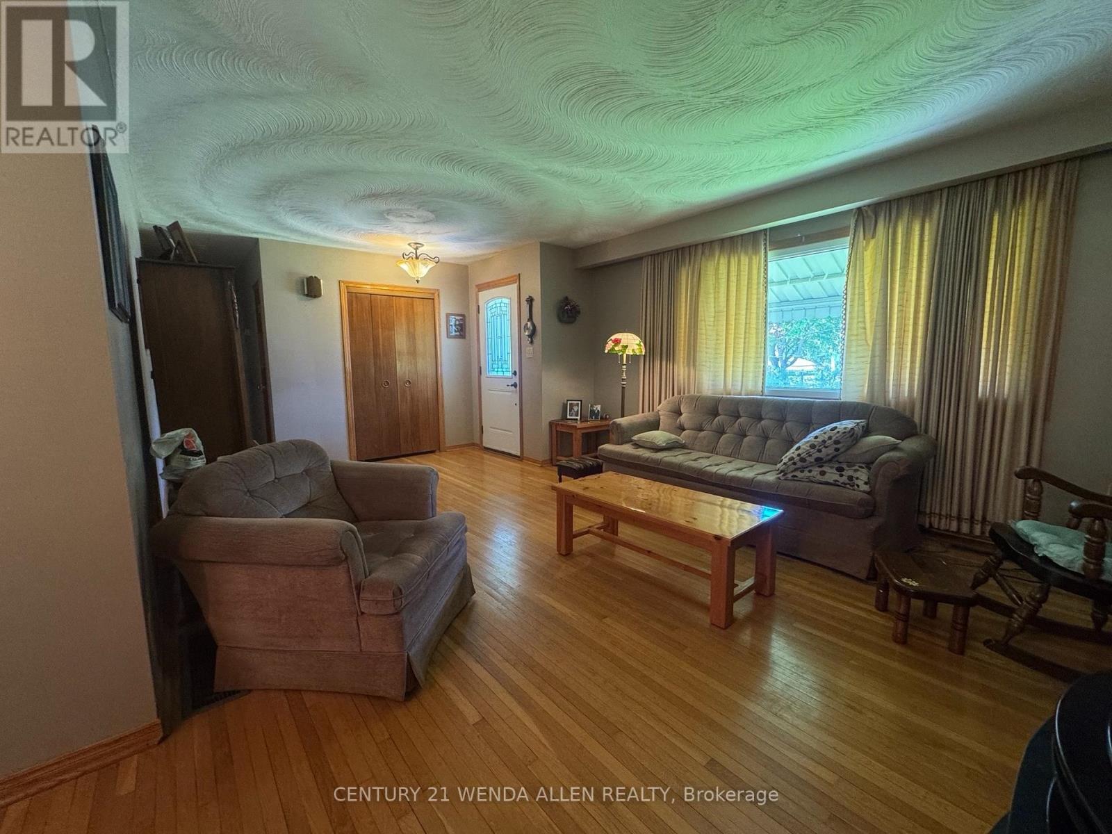 63 Gilbert Street, Belleville, Ontario K8P 3G9 - Photo 8 - X13193698
