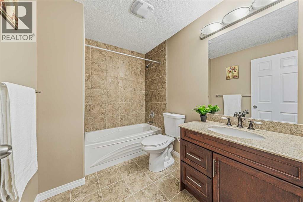 94 Kincora Gardens, Calgary, Alberta  T3R 1R5 - Photo 33 - A2311234