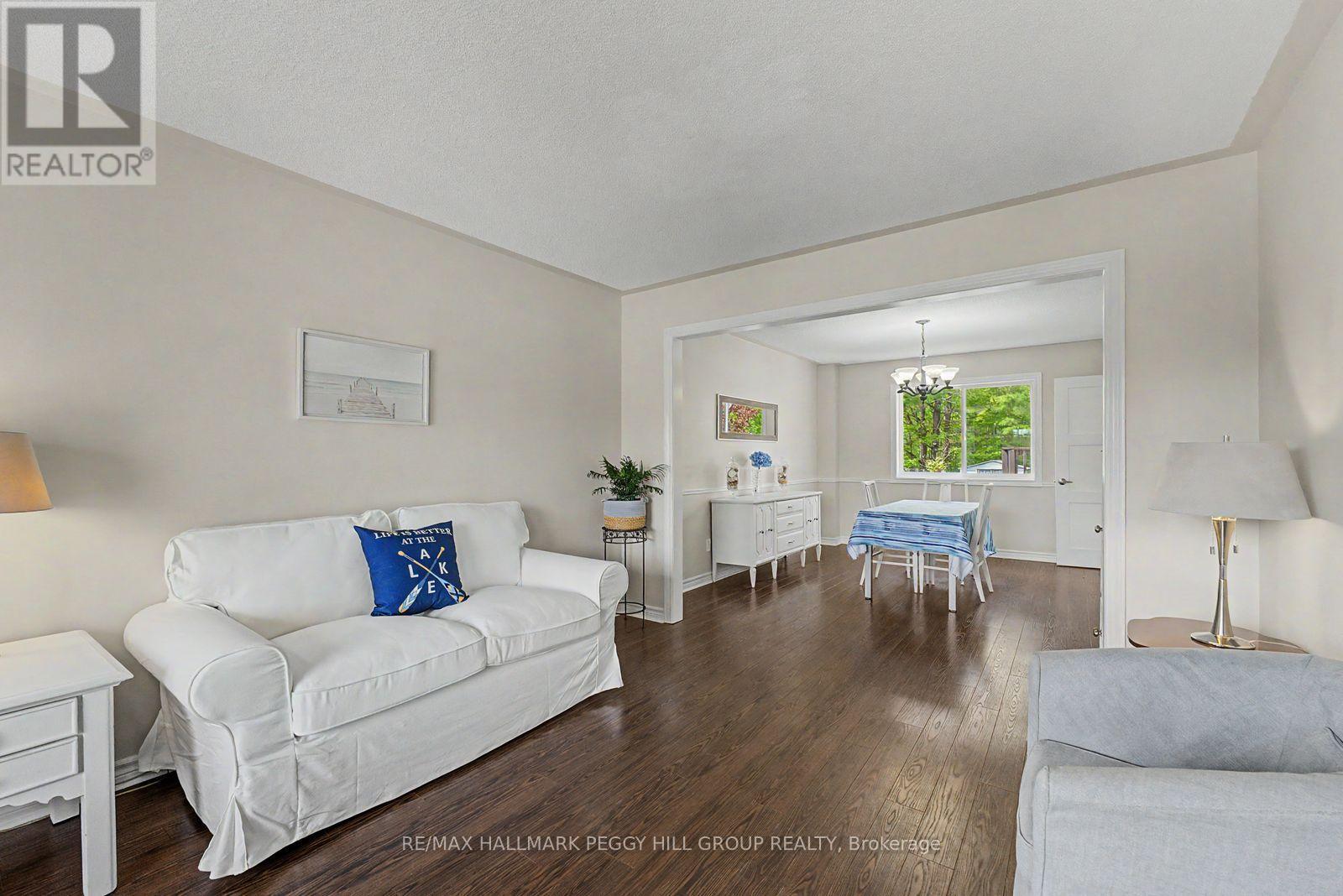 26 Kenwell Crescent, Barrie, Ontario  L4N 0A4 - Photo 3 - S12921028