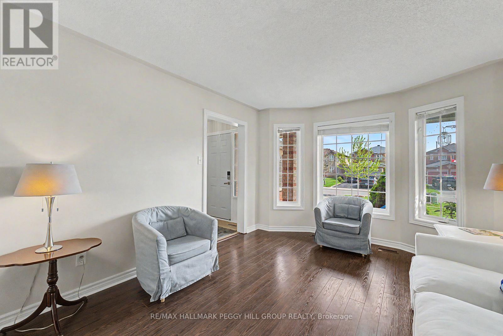 26 Kenwell Crescent, Barrie, Ontario  L4N 0A4 - Photo 4 - S12921028