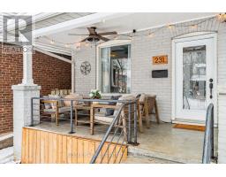 231 CHISHOLM AVENUE, Toronto, Ontario