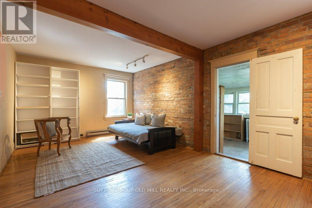 19 Biggar Avenue, Toronto, Ontario  M6H 2N5 - Photo 17 - C13193728