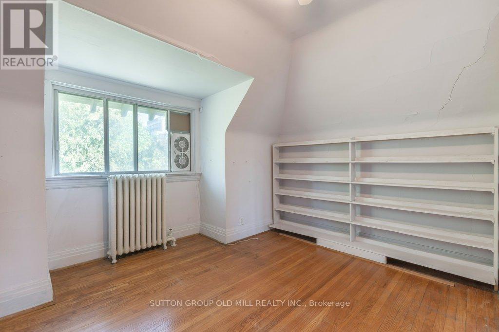 19 Biggar Avenue, Toronto, Ontario  M6H 2N5 - Photo 28 - C13193728