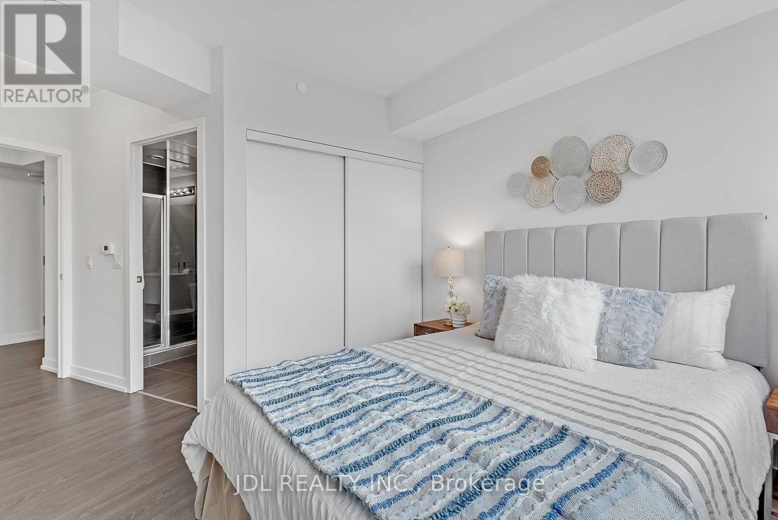 1308 - 159 Wellesley Street E, Toronto, Ontario  M4Y 0H5 - Photo 15 - C13194830