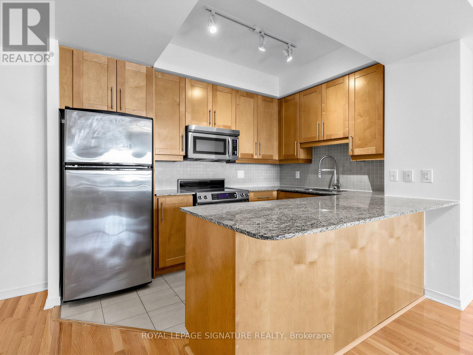 409 - 736 Spadina Avenue, Toronto, Ontario  M5S 2J6 - Photo 6 - C13195244