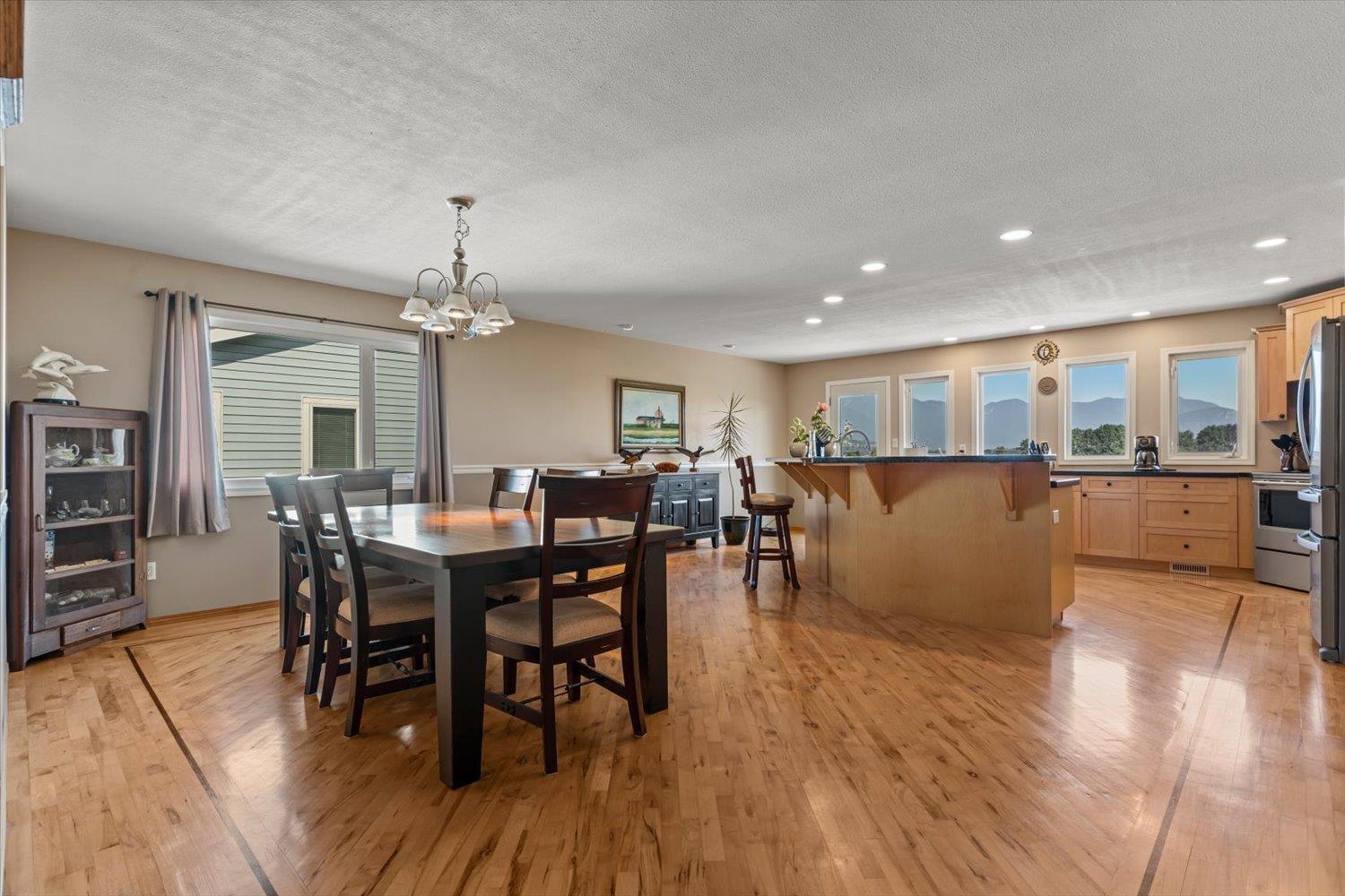 45199 Stevenson Road, Sardis West Vedder, Chilliwack, British Columbia  V2R 1L9 - Photo 3 - R3128137