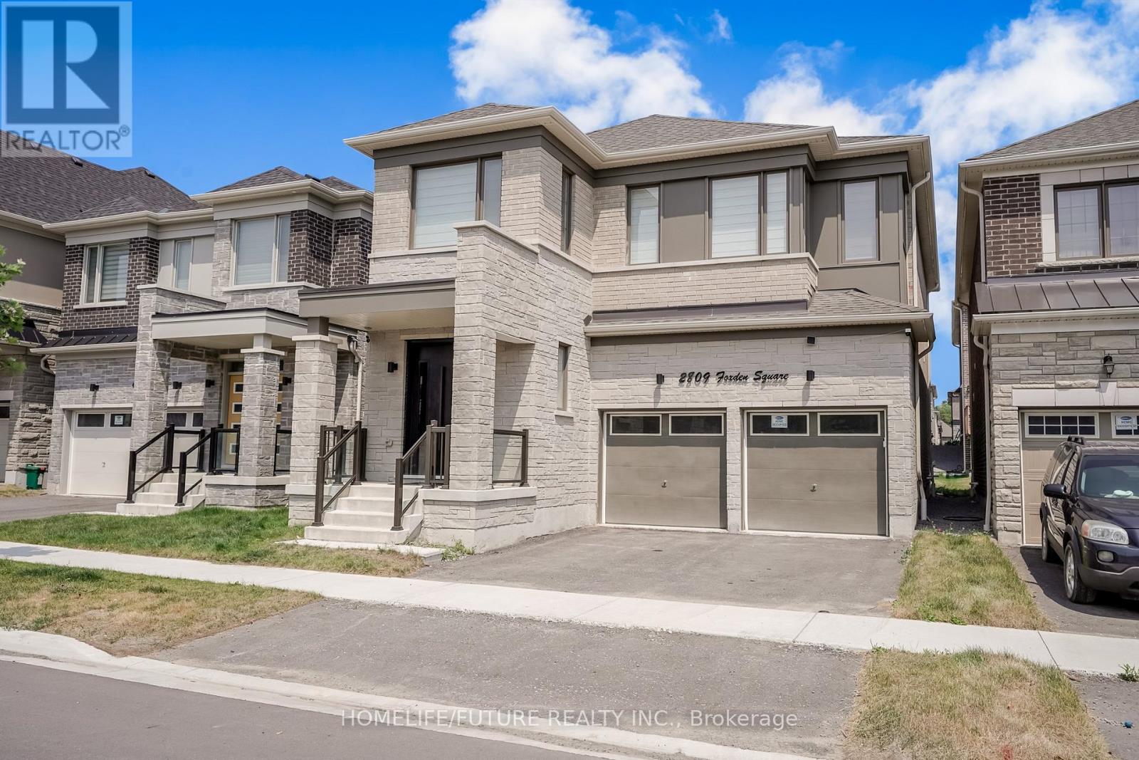 2809 Foxden Square, Pickering, Ontario  L1X 0N8 - Photo 2 - E13193980