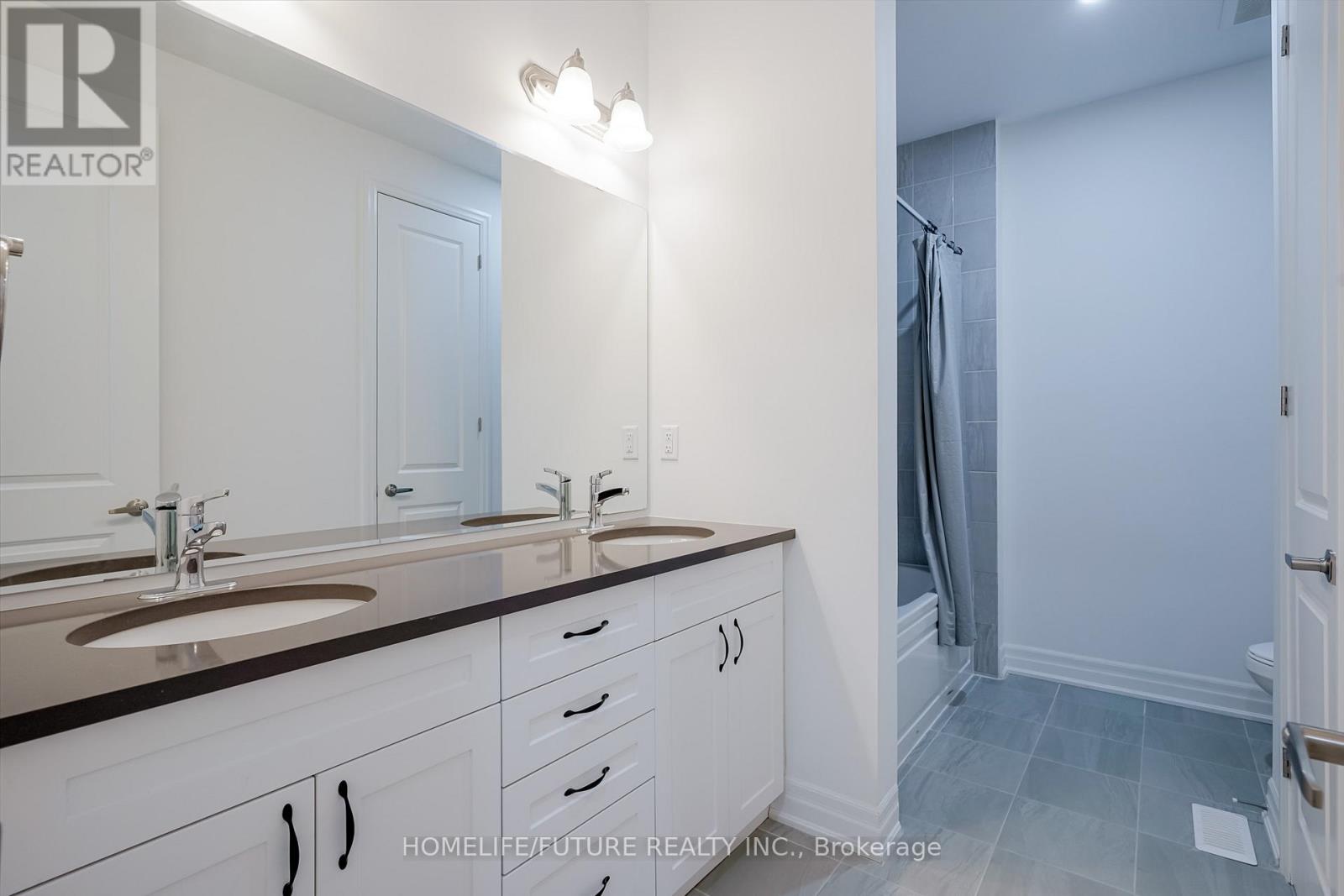 2809 Foxden Square, Pickering, Ontario  L1X 0N8 - Photo 44 - E13193980