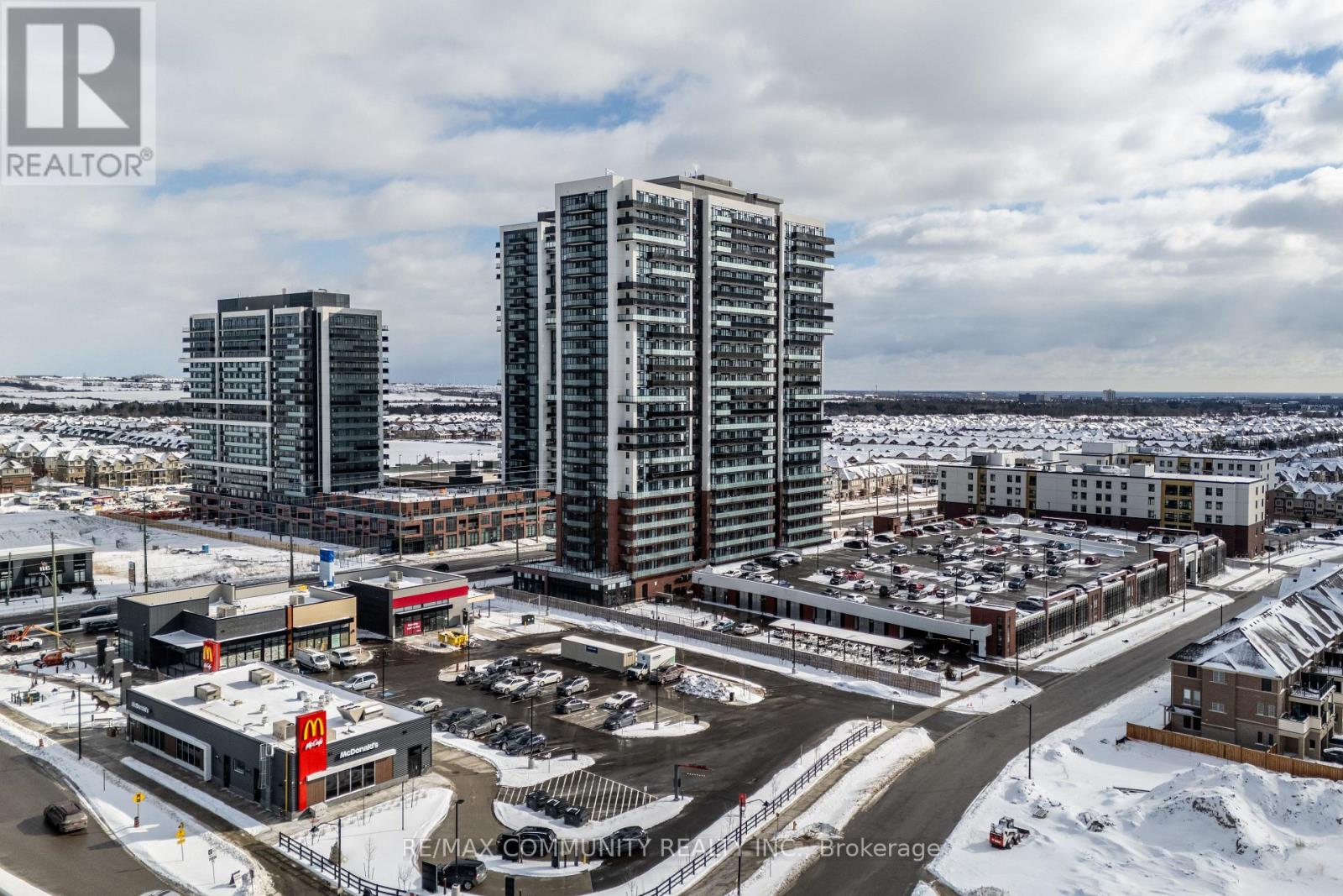 817 - 2550 SIMCOE STREET N, Oshawa, Ontario
