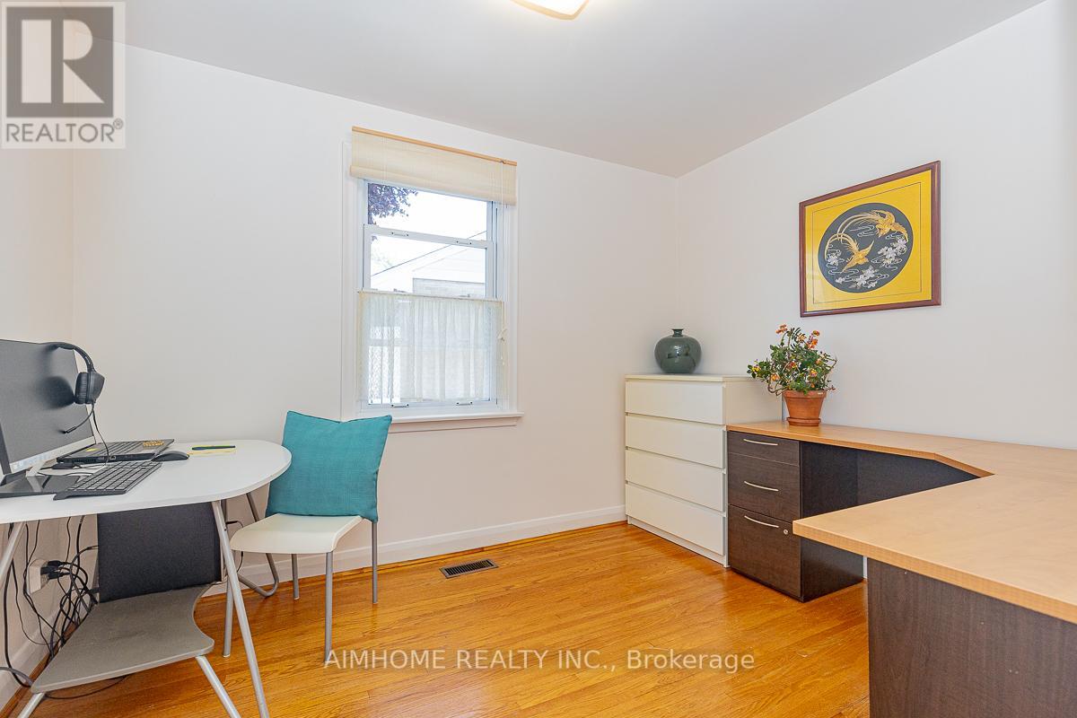 12 Canham Crescent, Toronto, Ontario  M1S 2H6 - Photo 16 - E13194472