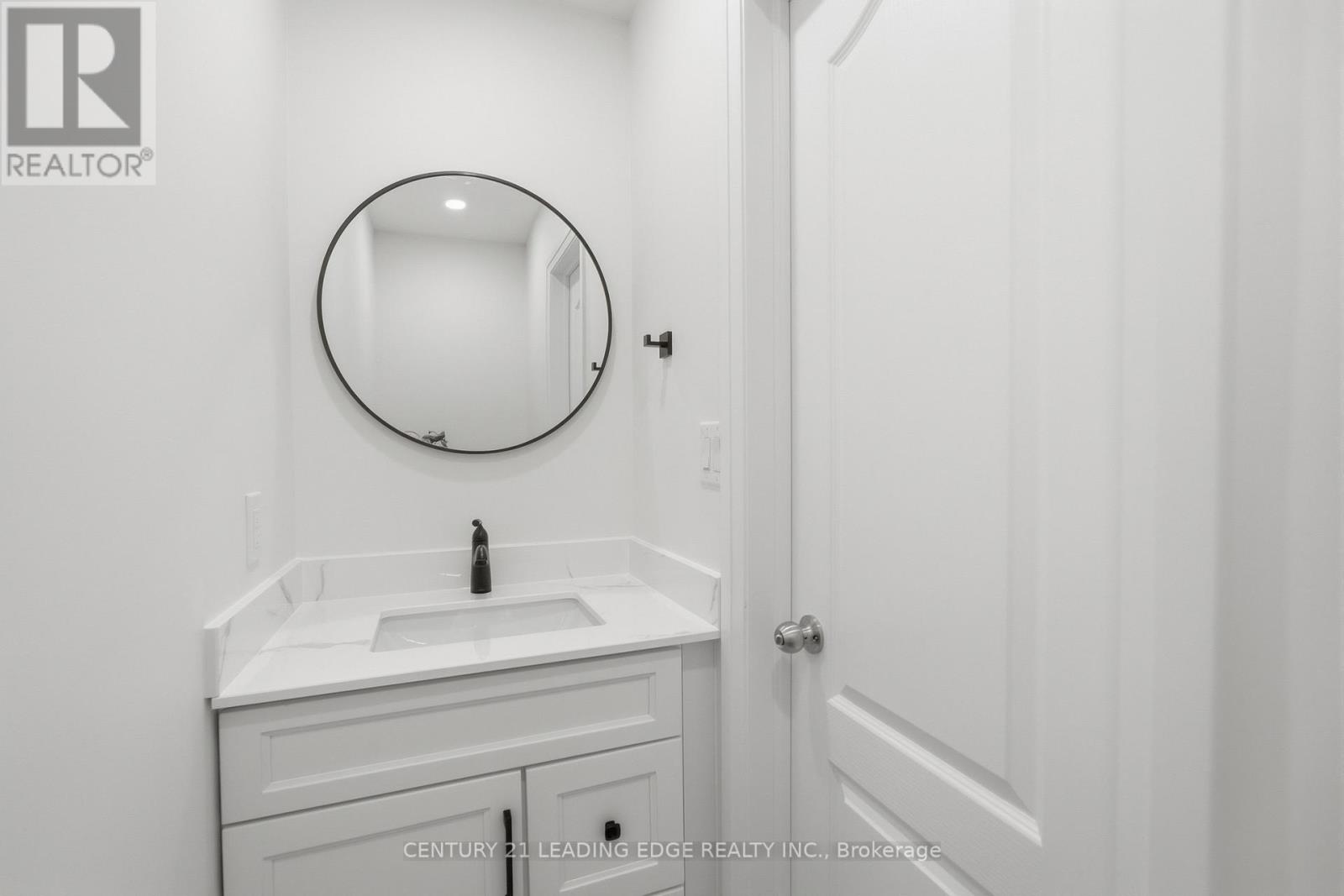 Upper - 141 Roebuck Drive, Toronto, Ontario  M1K 2H9 - Photo 13 - E13194510