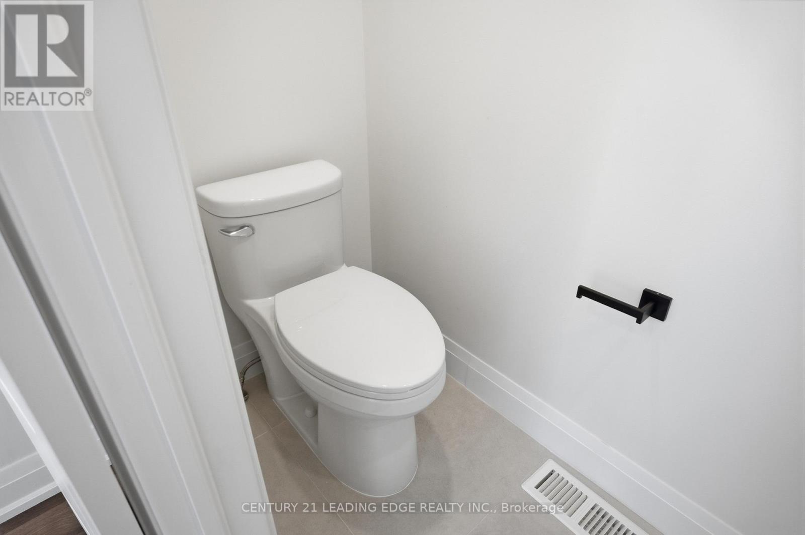 Upper - 141 Roebuck Drive, Toronto, Ontario  M1K 2H9 - Photo 14 - E13194510