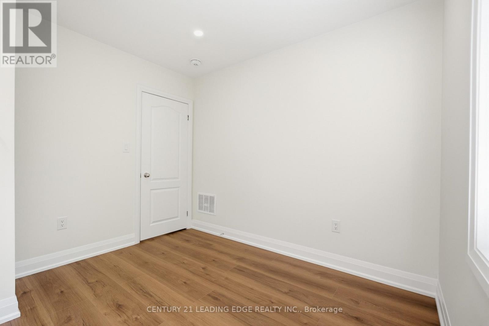 Upper - 141 Roebuck Drive, Toronto, Ontario  M1K 2H9 - Photo 17 - E13194510