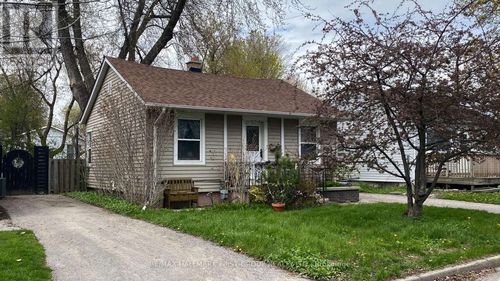 24 George Street, Ajax, Ontario  L1S 1S5 - Photo 2 - E13194516