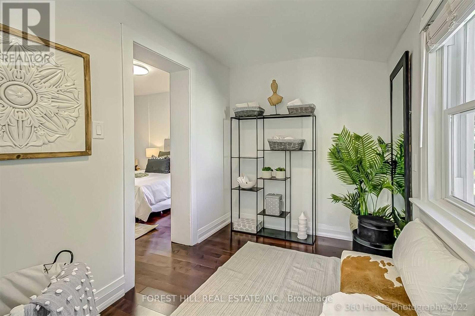 373 Woodbine Avenue, Toronto, Ontario  M4L 3P7 - Photo 17 - E13194582