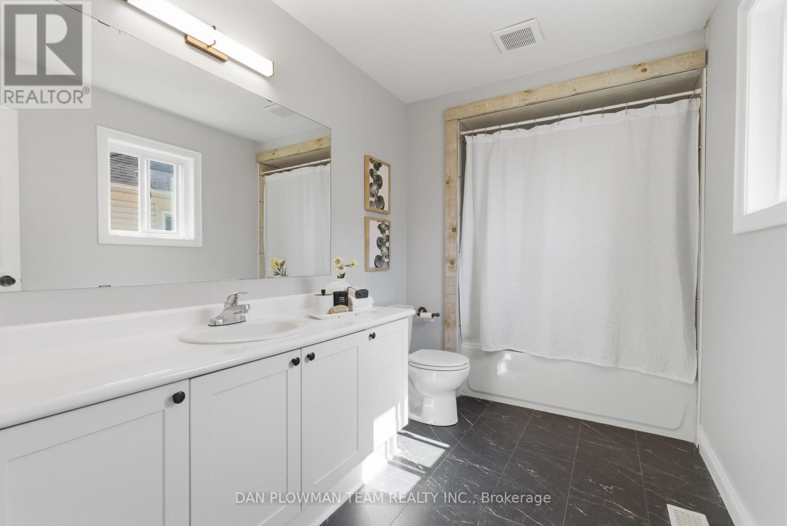 27 Hockley Avenue, Clarington, Ontario  L1C 5P2 - Photo 33 - E13194866