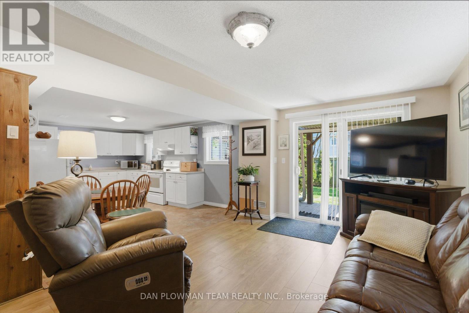 27 Hockley Avenue, Clarington, Ontario  L1C 5P2 - Photo 34 - E13194866