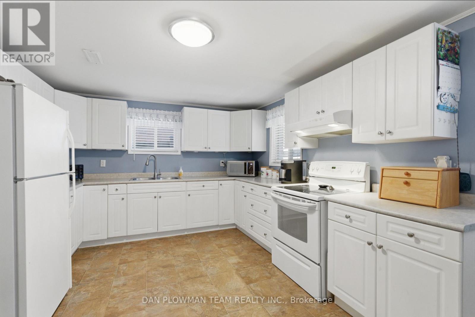 27 Hockley Avenue, Clarington, Ontario  L1C 5P2 - Photo 37 - E13194866