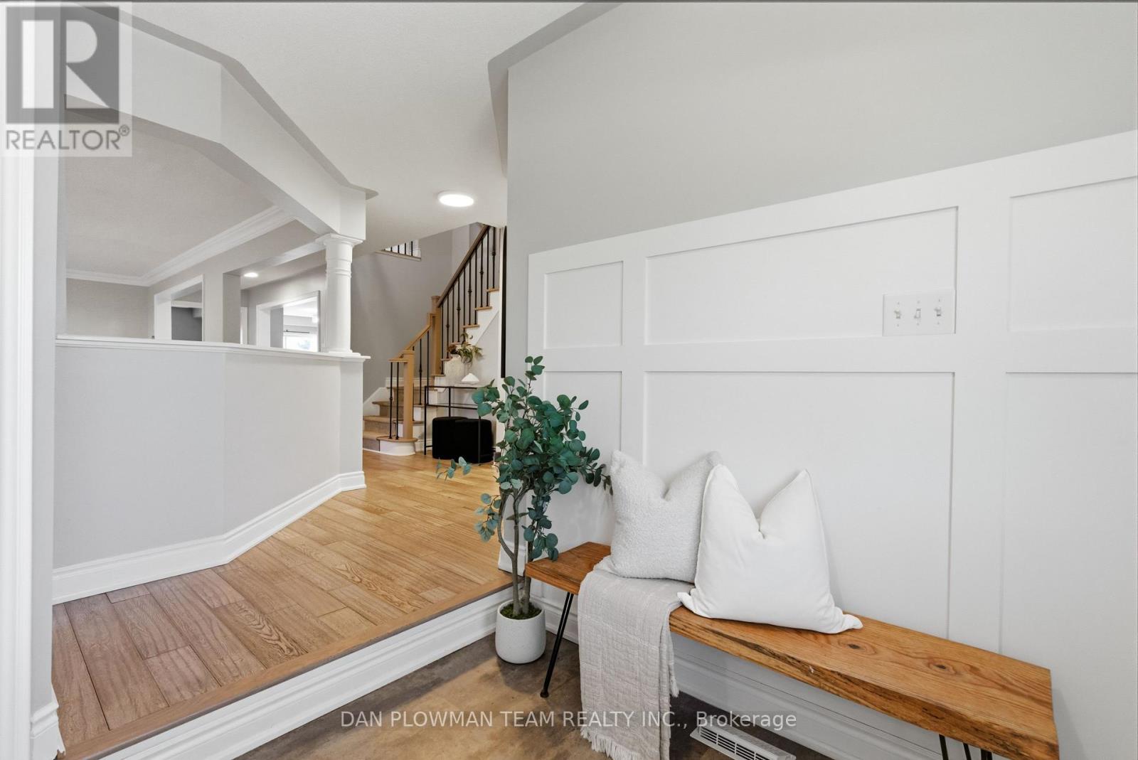 27 Hockley Avenue, Clarington, Ontario  L1C 5P2 - Photo 5 - E13194866