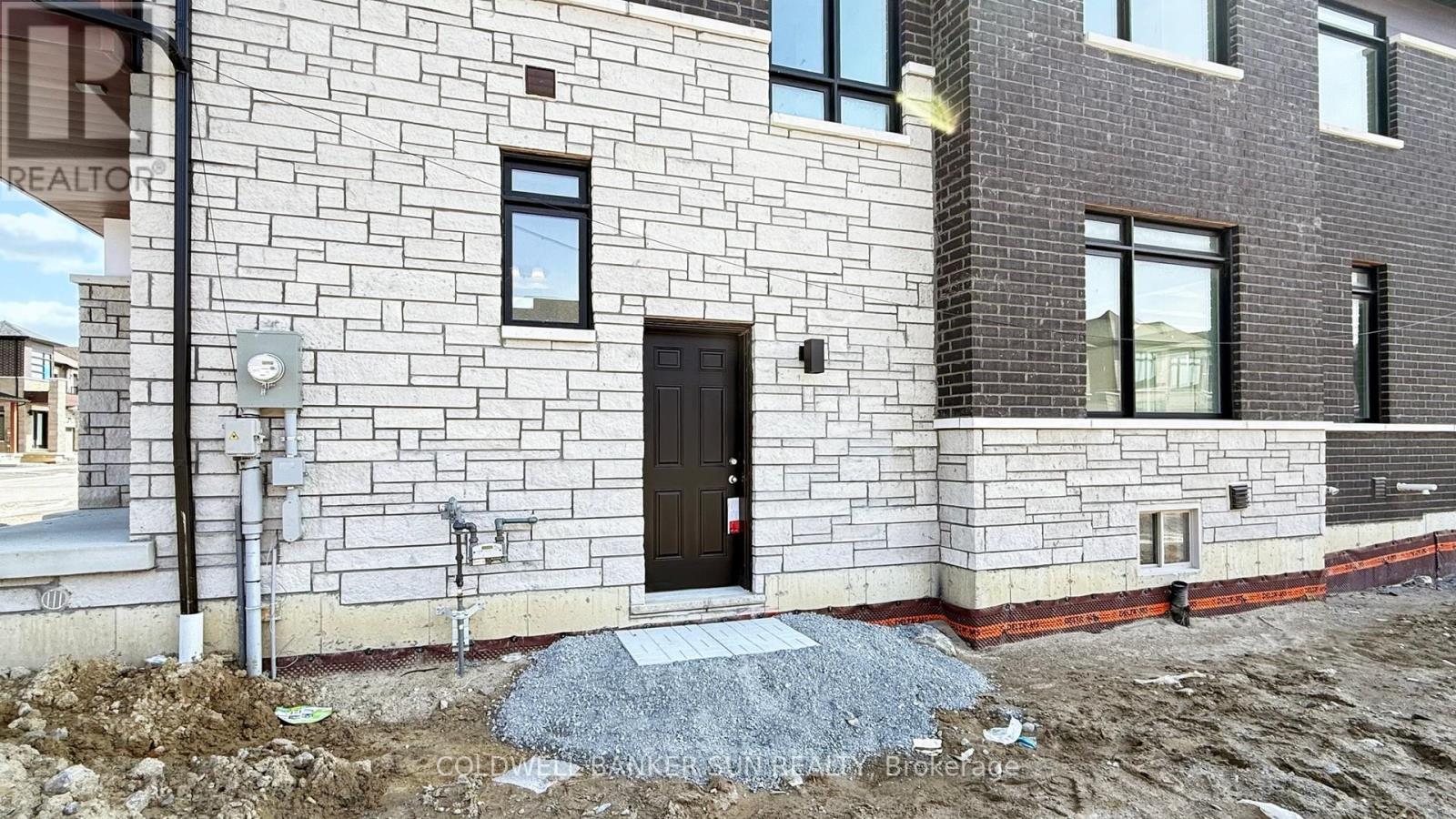 1059 Pisces Trail, Pickering, Ontario  L1X 0P8 - Photo 4 - E13194890