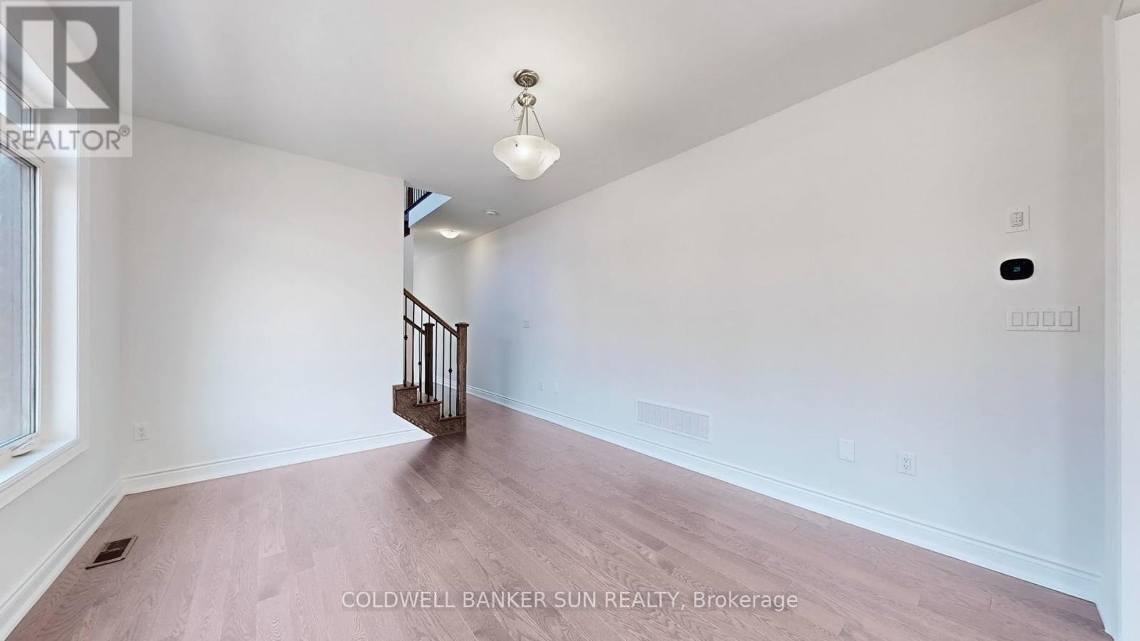 1059 Pisces Trail, Pickering, Ontario  L1X 0P8 - Photo 8 - E13194890