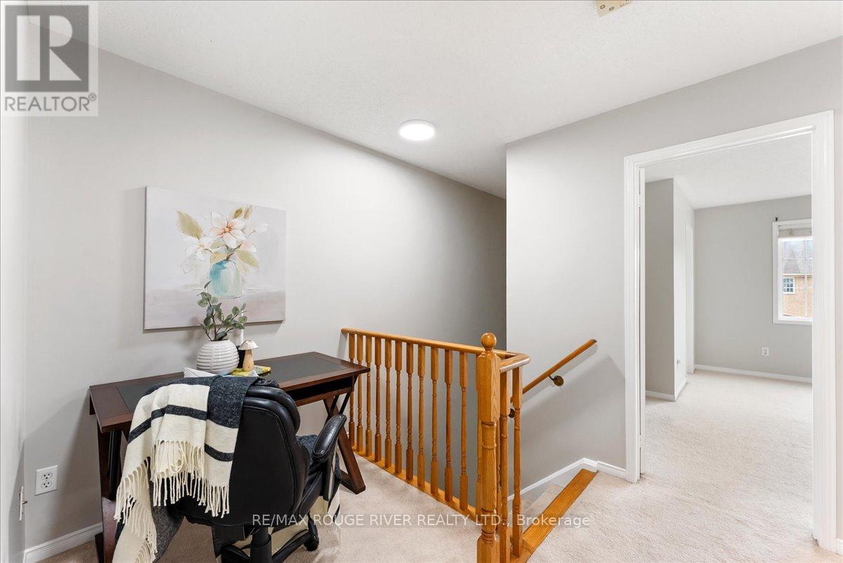 10 Plantation Court, Whitby, Ontario  L1P 1R2 - Photo 9 - E13194904