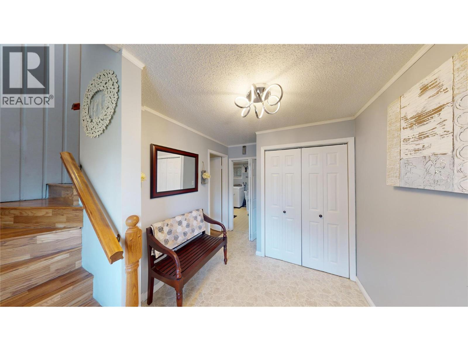 2617 2nd Street S, Cranbrook, British Columbia  V1C 1E3 - Photo 4 - 10385791