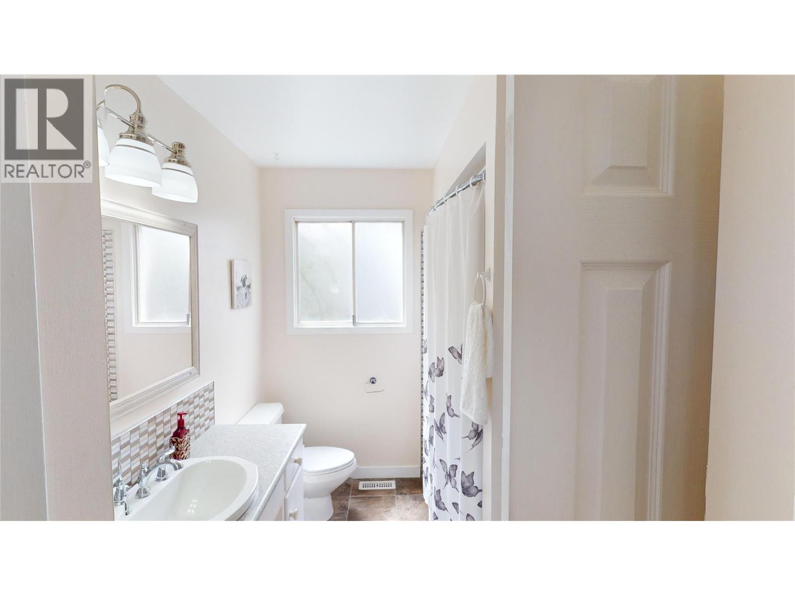 2617 2nd Street S, Cranbrook, British Columbia  V1C 1E3 - Photo 76 - 10385791