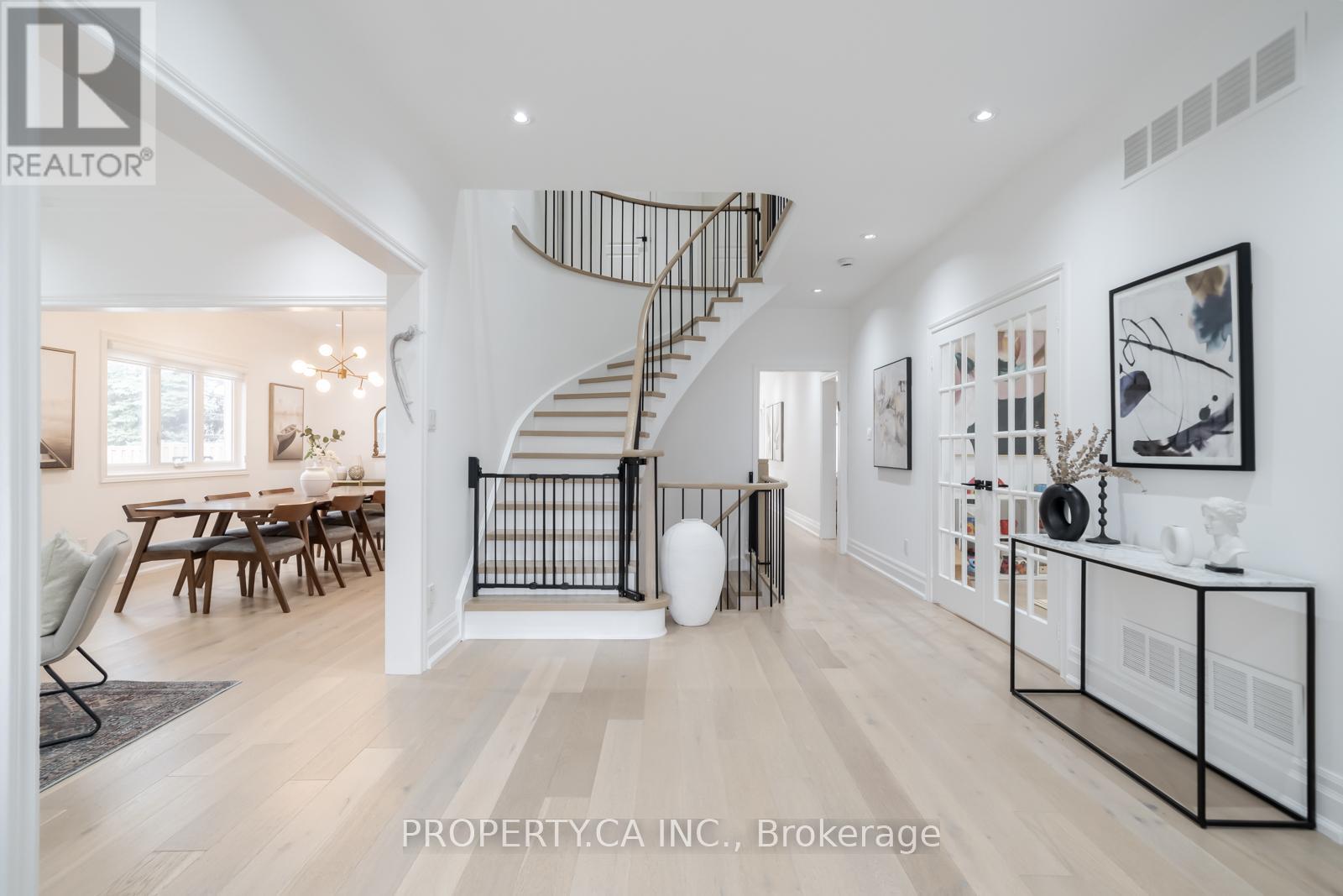 151 Concord Road, Vaughan, Ontario  L4J 7S2 - Photo 3 - N13194674