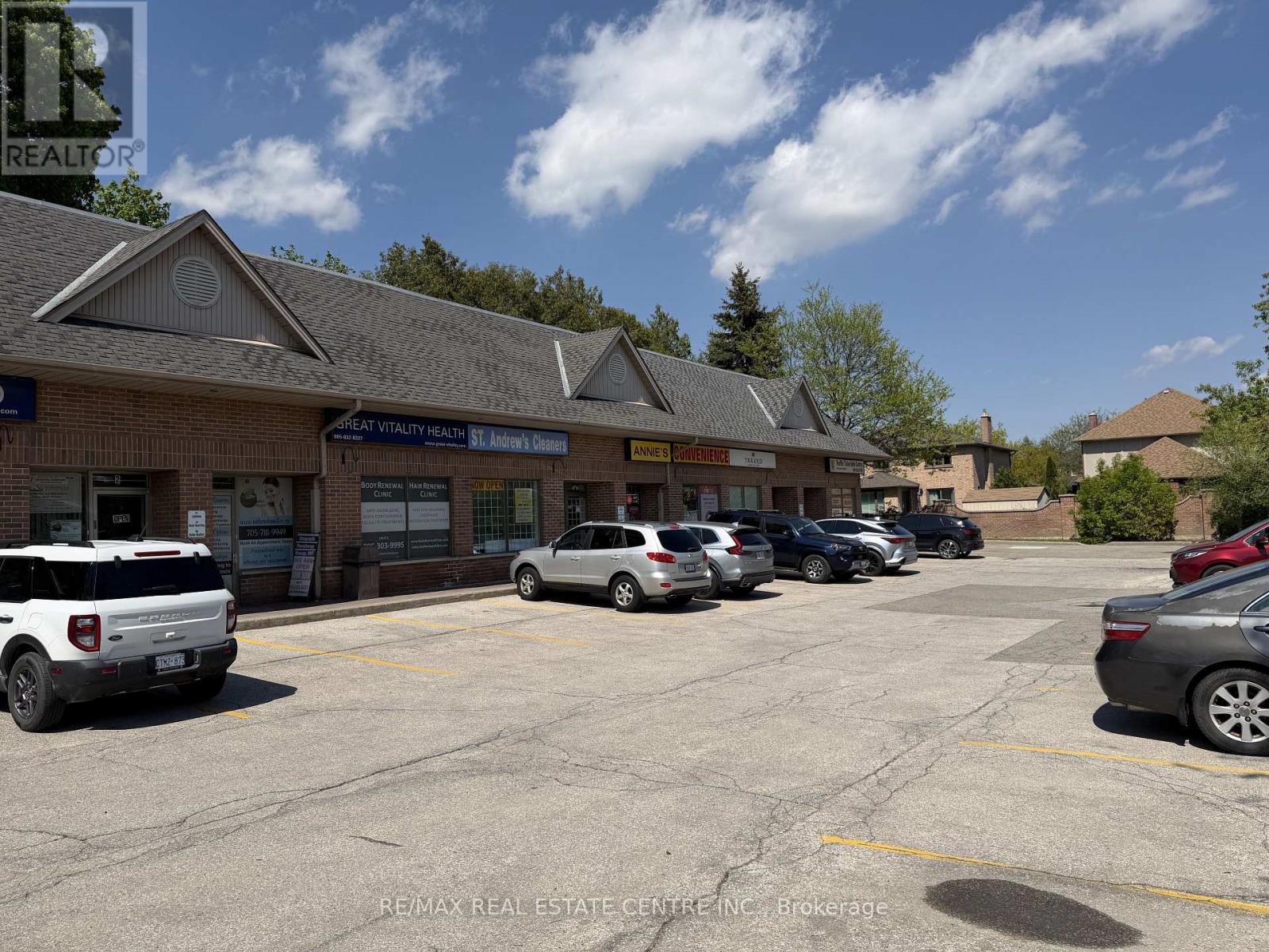 5 - 9833 KEELE STREET, Vaughan, Ontario