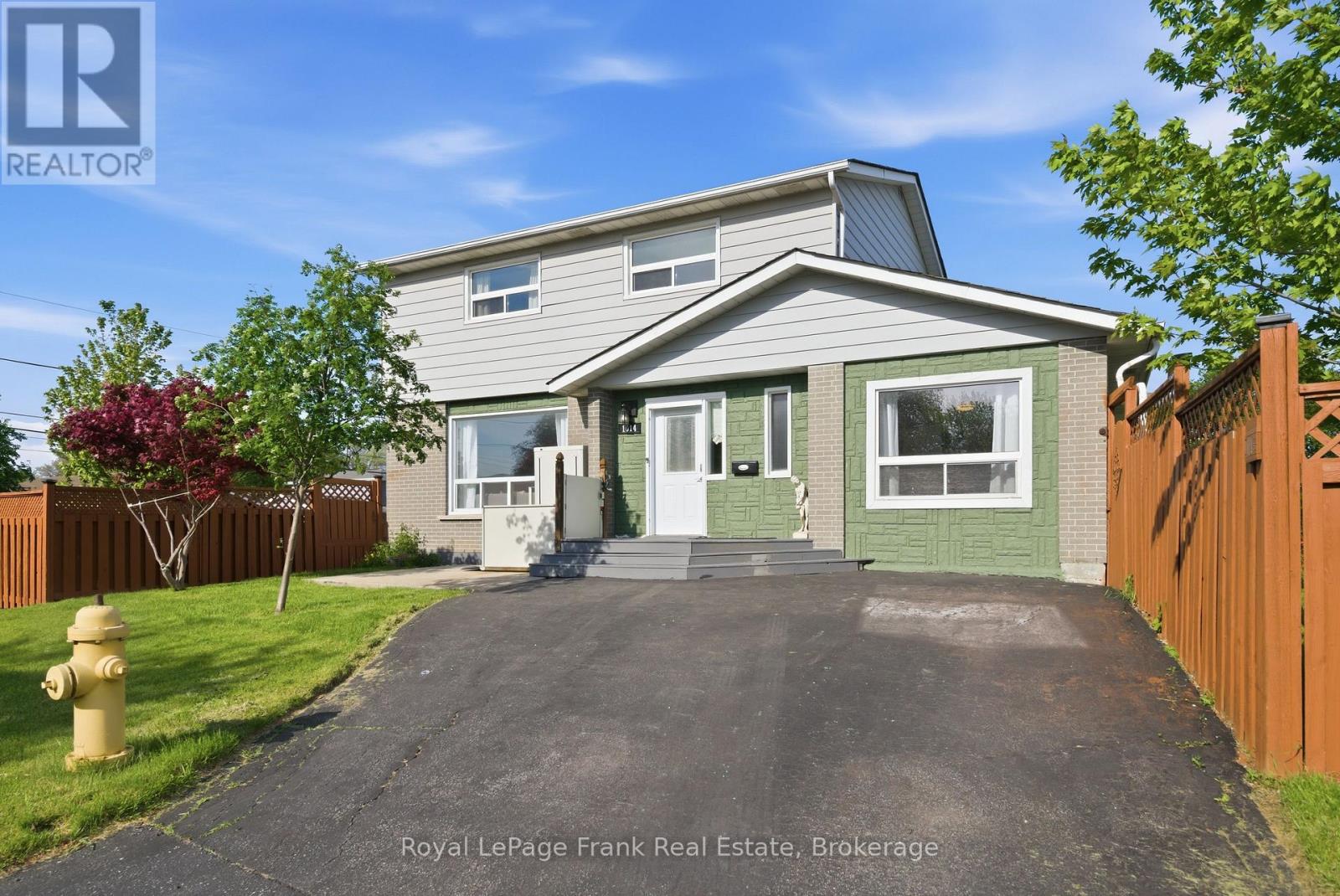 1014 Vistula Drive, Pickering, Ontario L1W 2L9 - Photo 4 - E13196118