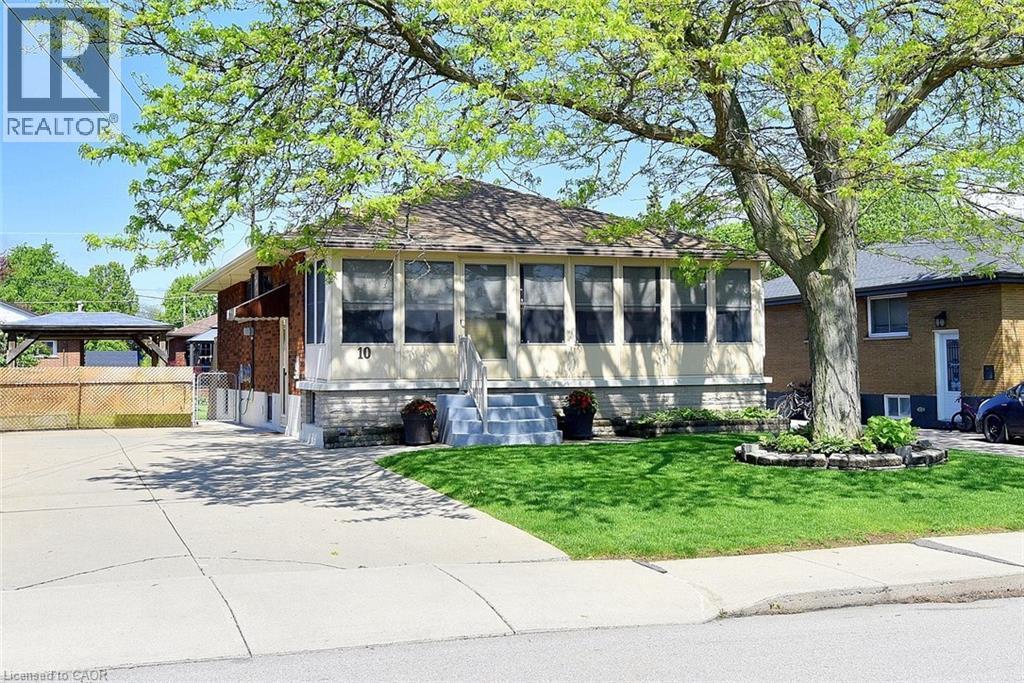 10 ALDERNEY Avenue, Hamilton, Ontario